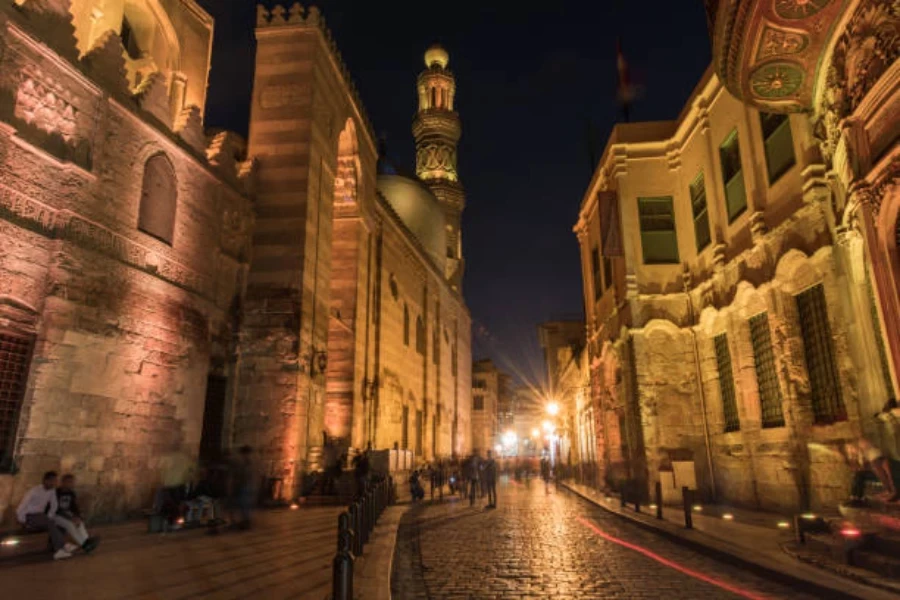 El-Moez Street and the famous mosques of Cairo Day Tour